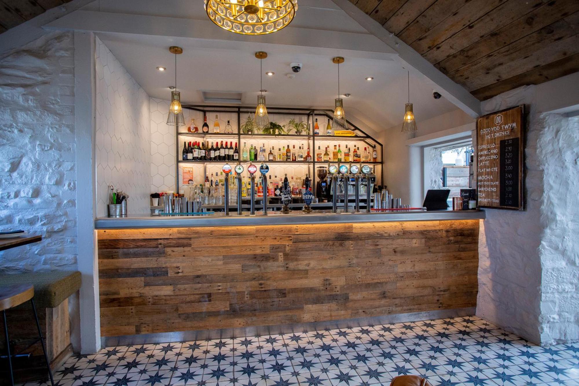 Hive Townhouse Hotell Aberaeron Eksteriør bilde